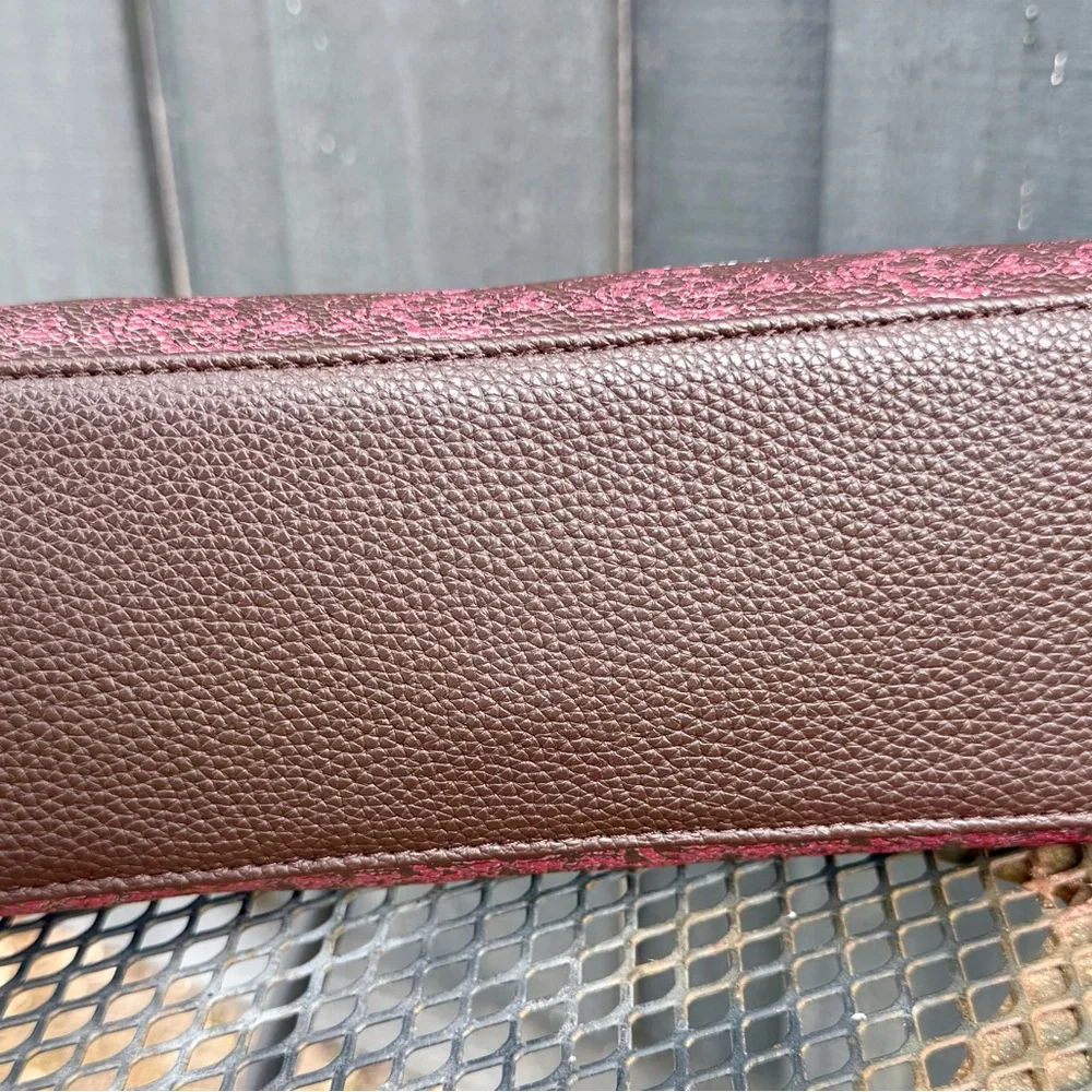 NWT ED HARDY KISS LOCK CLASP TIGER RHINESTONES FAUX LEATHER *Free Ship* - Picture 7 of 10